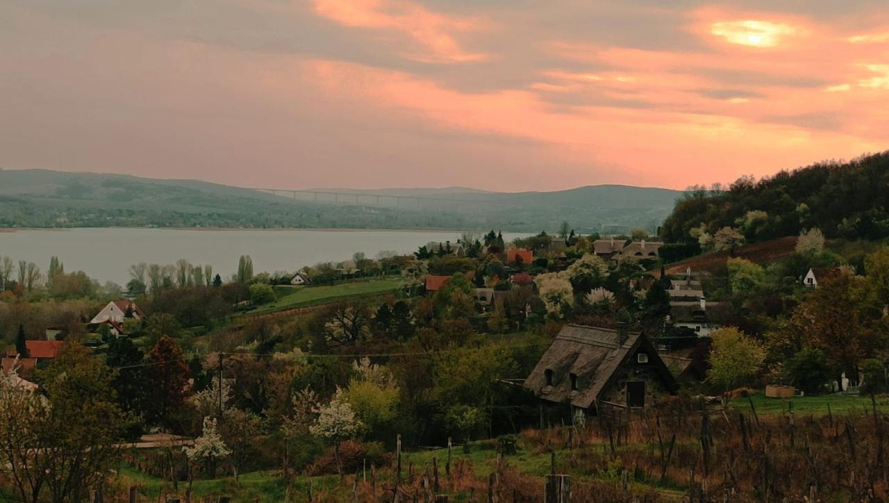 Boti Hill Natural Тихань Екстер'єр фото